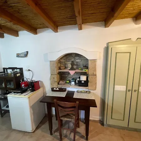 펜션 Petrino 2 - Traditional Lerian House Lakkíon