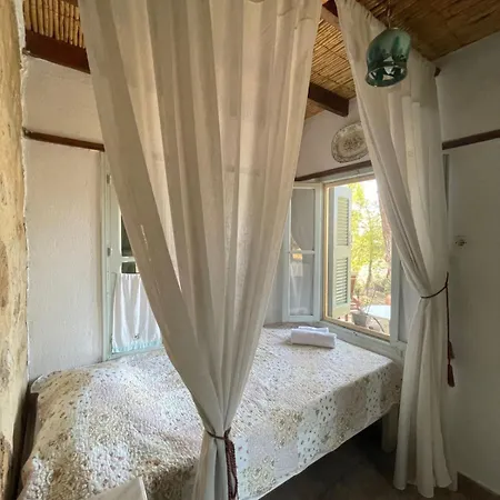 Dom wakacyjny Petrino 2 - Traditional Lerian House Lakkíon