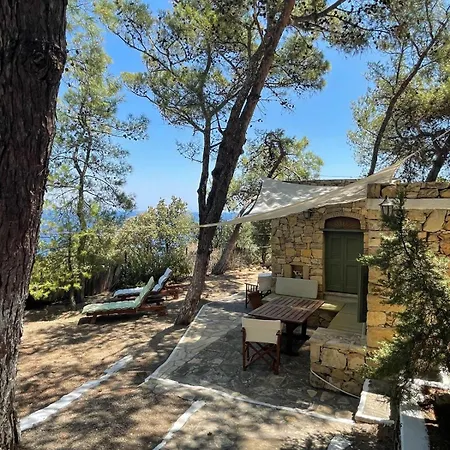 Petrino 2 - Traditional Lerian House Casa vacanze *