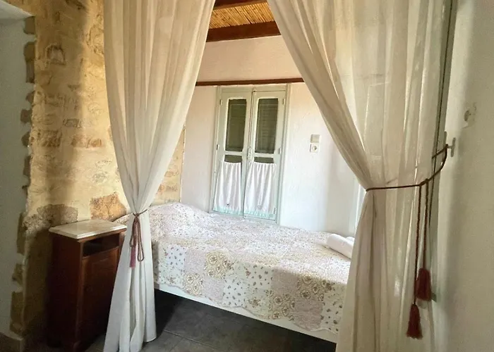 Petrino 2 - Traditional Lerian House Tatil Evi *