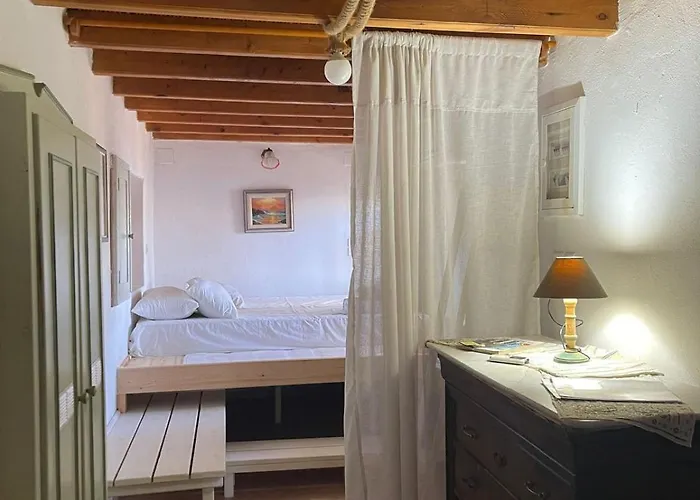 Petrino 2 - Traditional Lerian House Lakkíon