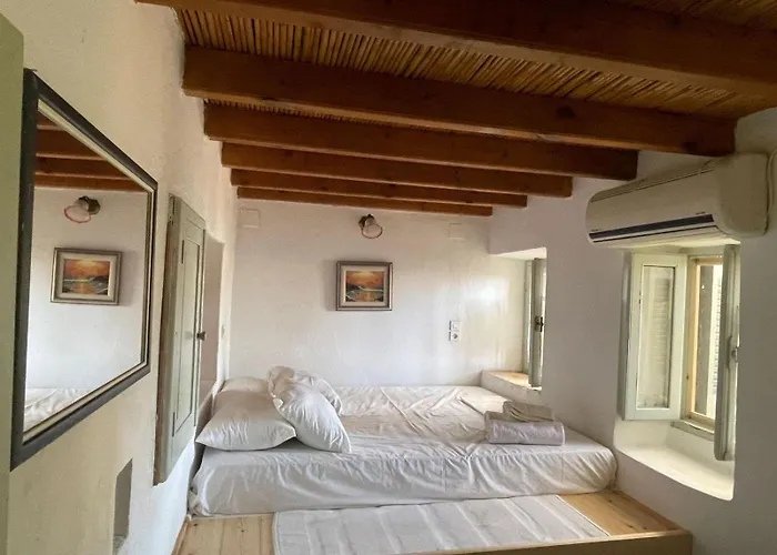 Petrino 2 - Traditional Lerian House