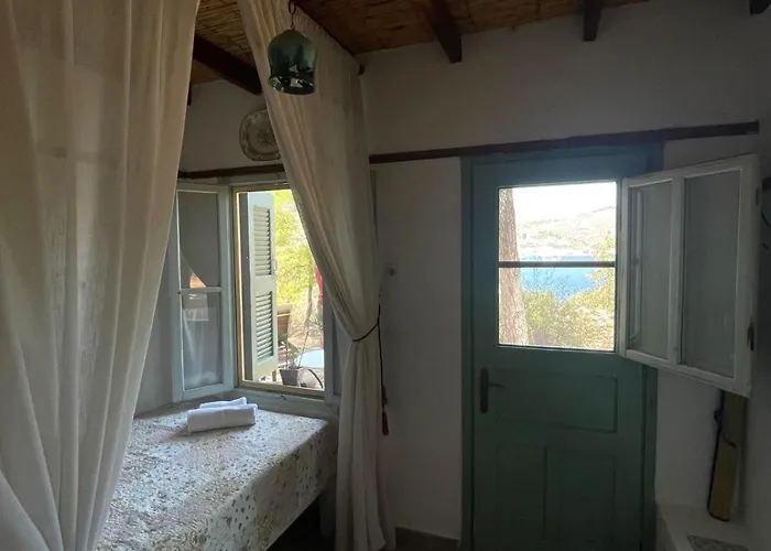 Tatil Evi Petrino 2 - Traditional Lerian House Lakkíon